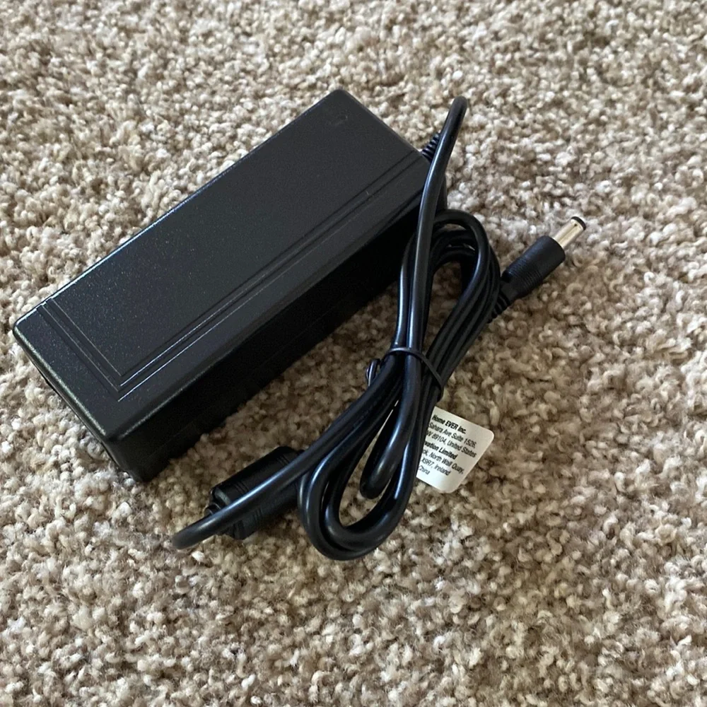 Adaptor brand new had tags!